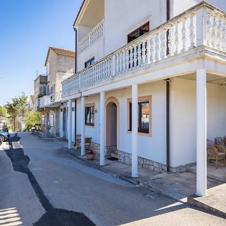 Apartment Cozy Hortenzija In Zaton (Sibenik-Knin)